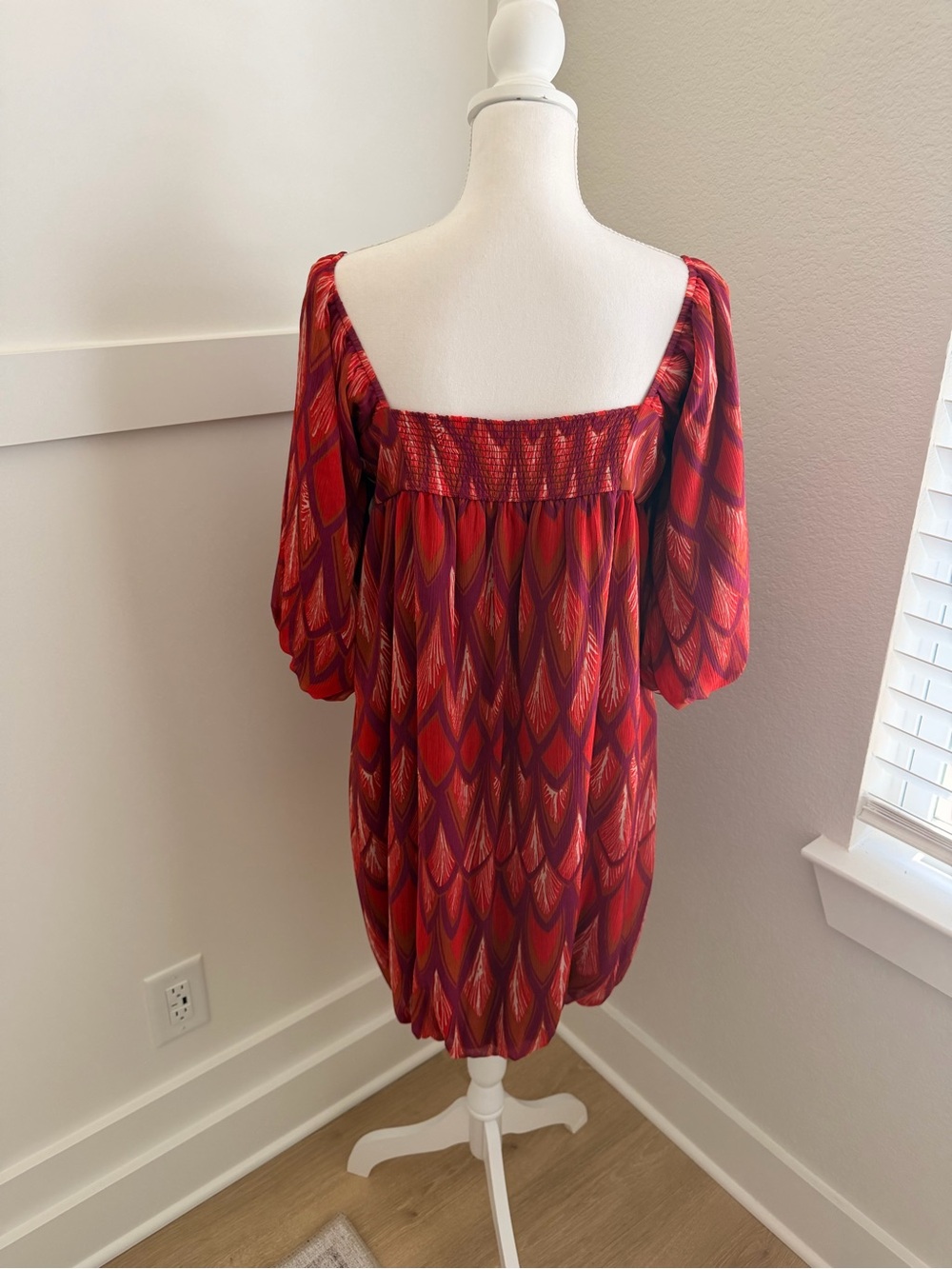 Red Patterned Square-Neck Women's Dress - Picture 3 of 4